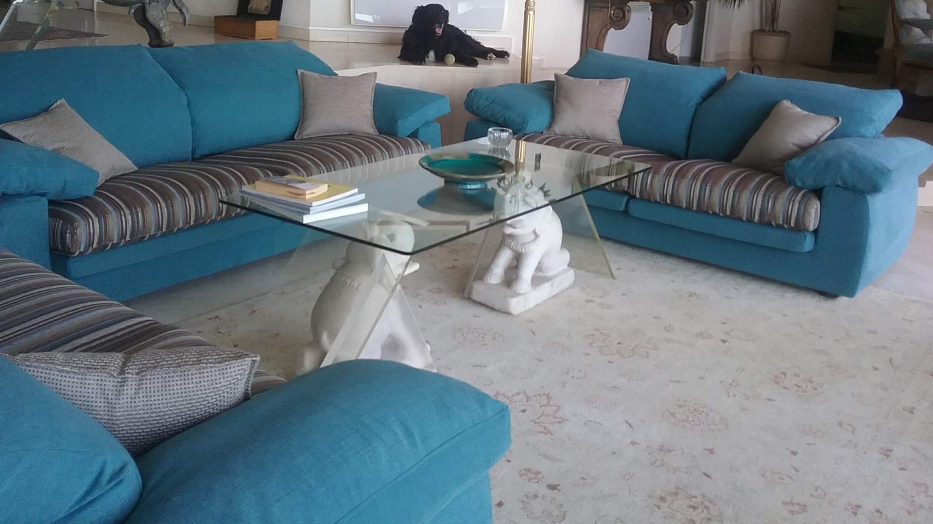 Vial Art Dcor, le savoir-faire en tapisserie et dcoration  Vallauris